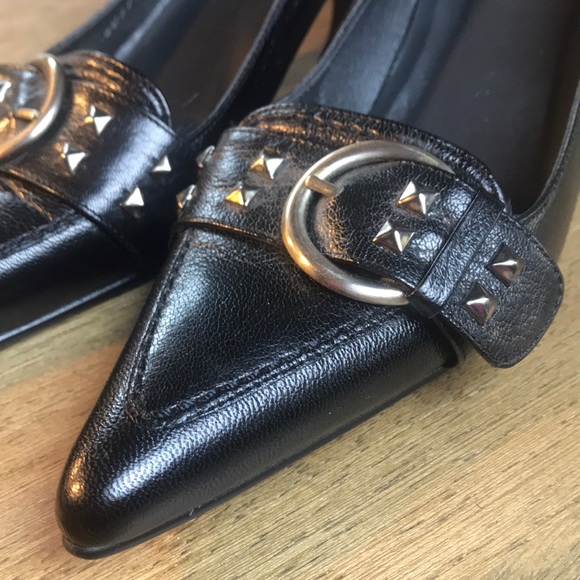 STUART WEITZMAN KITTEN PUMPS - Picture 3 of 9